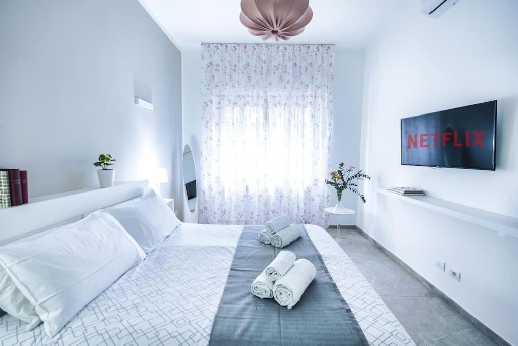 Roomy 6 Guests, Launchpad, 30mts To Loreto M1 M2 Apartment *